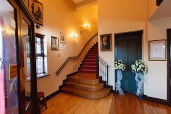 Yeats County Inn (Curry, Sligo)